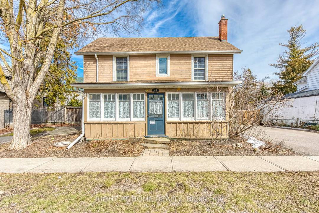 Charming Circa 1890 Home In The Heart Of Downtown Brampton !