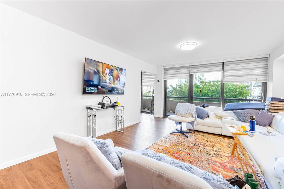 REDUCED FOR A QUICK SALE !