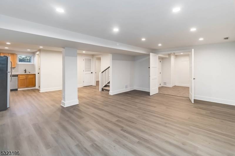 Welcome to this COMPLETELY RENOVATED Duplex unit featuring 3 spacious bedrooms and 2 stylish bathrooms.