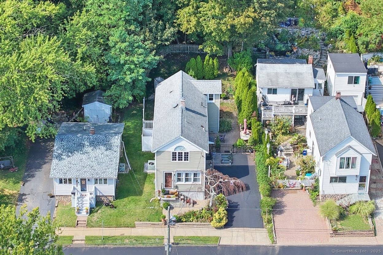 Your dream coastal retreat awaits !