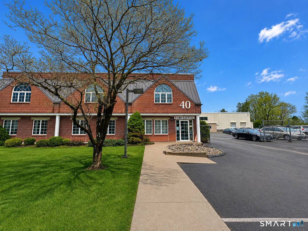 Exceptional location and flexible rental property with the option of 1 or 2 floors at 3000 sq ft per floor, currently used as office building for large company.