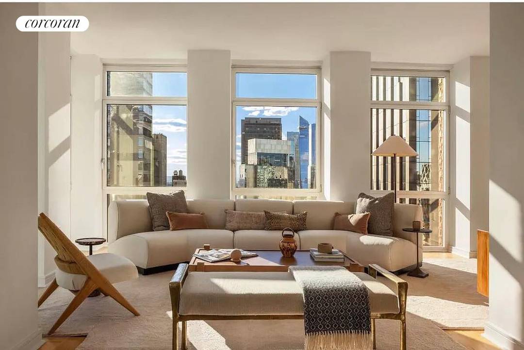 This is a rare chance to secure a high floor corner unit in one of Manhattan's most vibrant neighborhoods, Sky High Luxury in the Heart of NoMad Experience the pinnacle ...