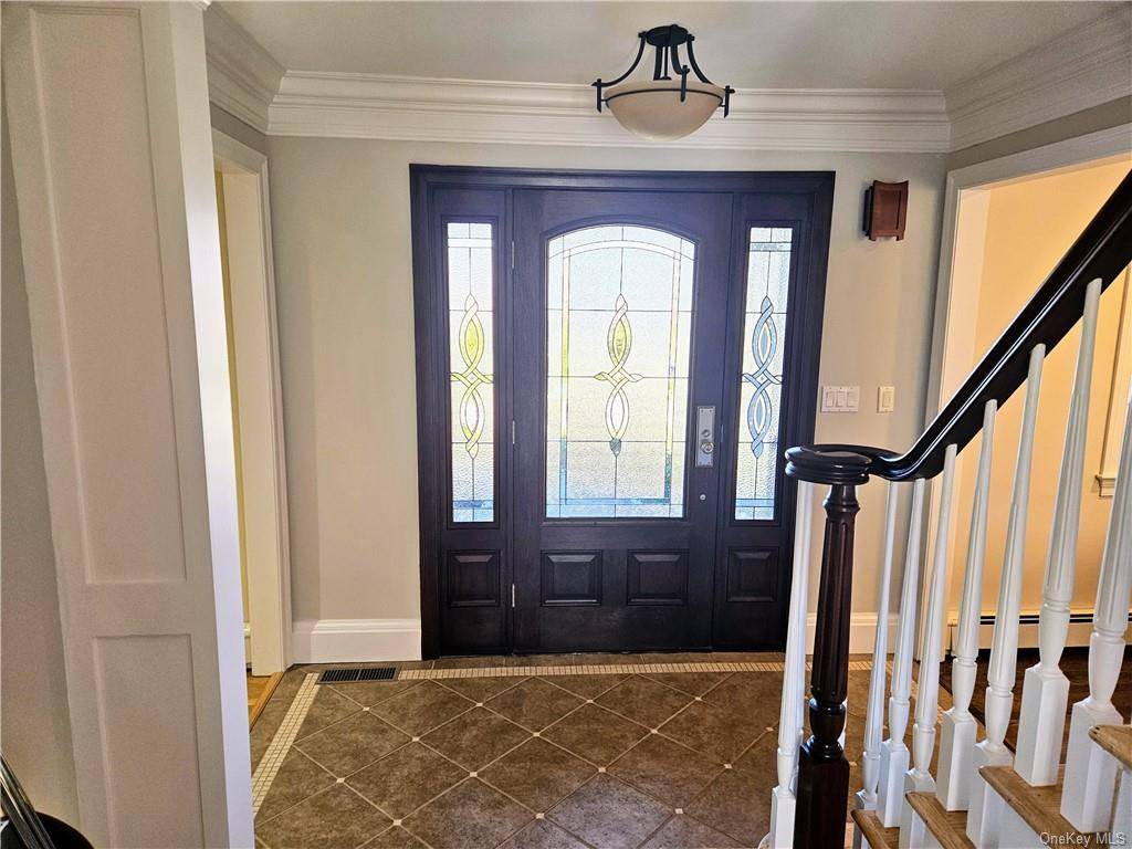 Welcome to this Fully Furnished enchanting Colonial home in Mount Pleasant Area that has all the space and desires of today.