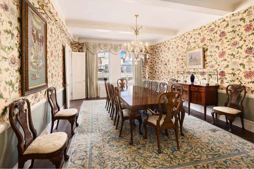 Elegant 8 room home in a prime location !