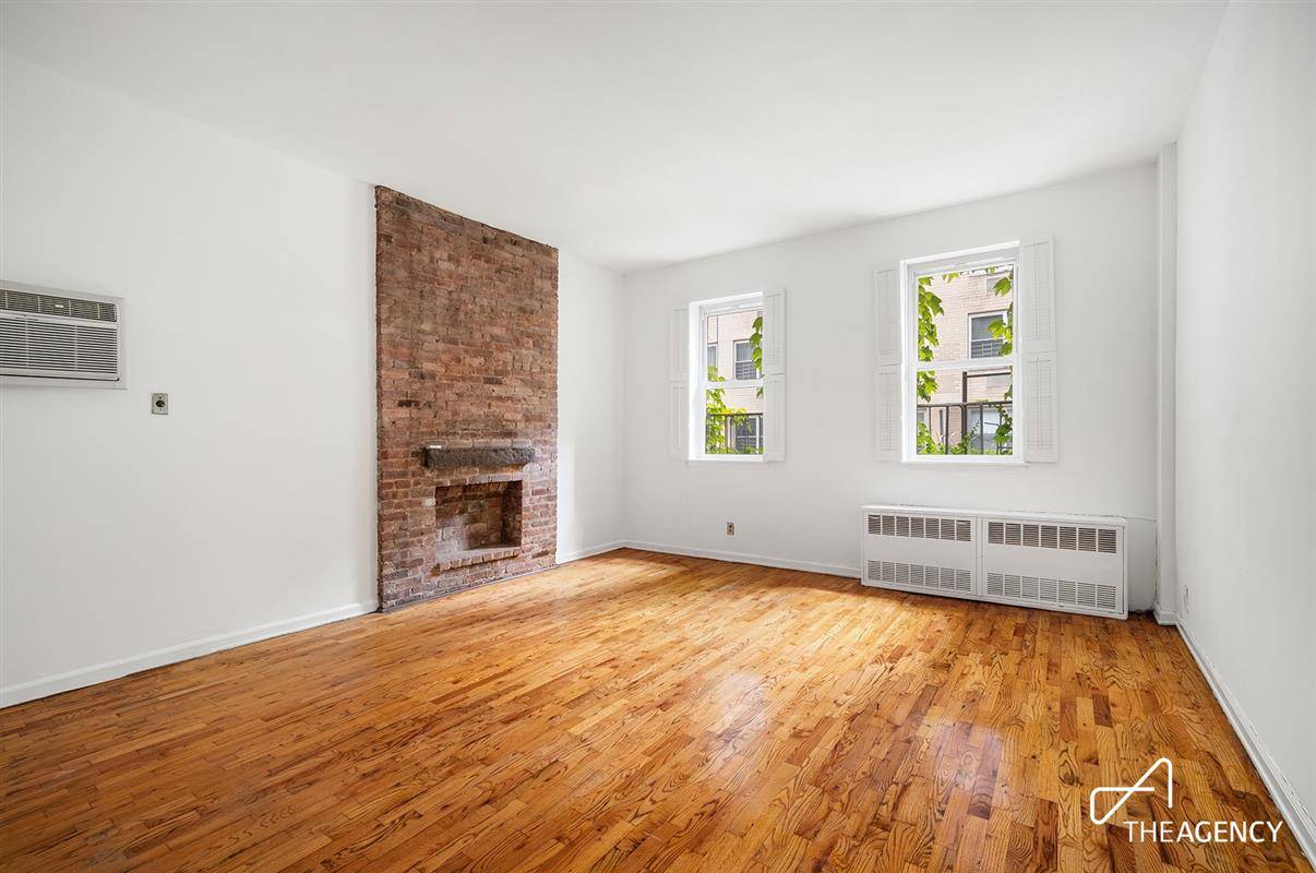 Welcome home to East 87th Street !