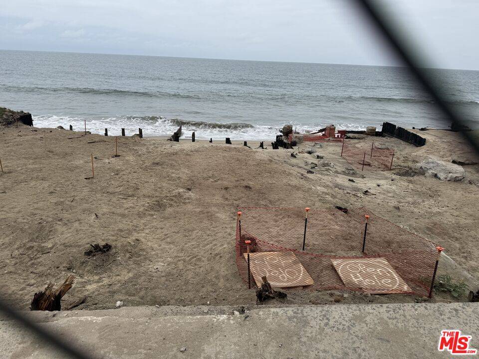 18912  E Pacific Coast Highway Malibu La