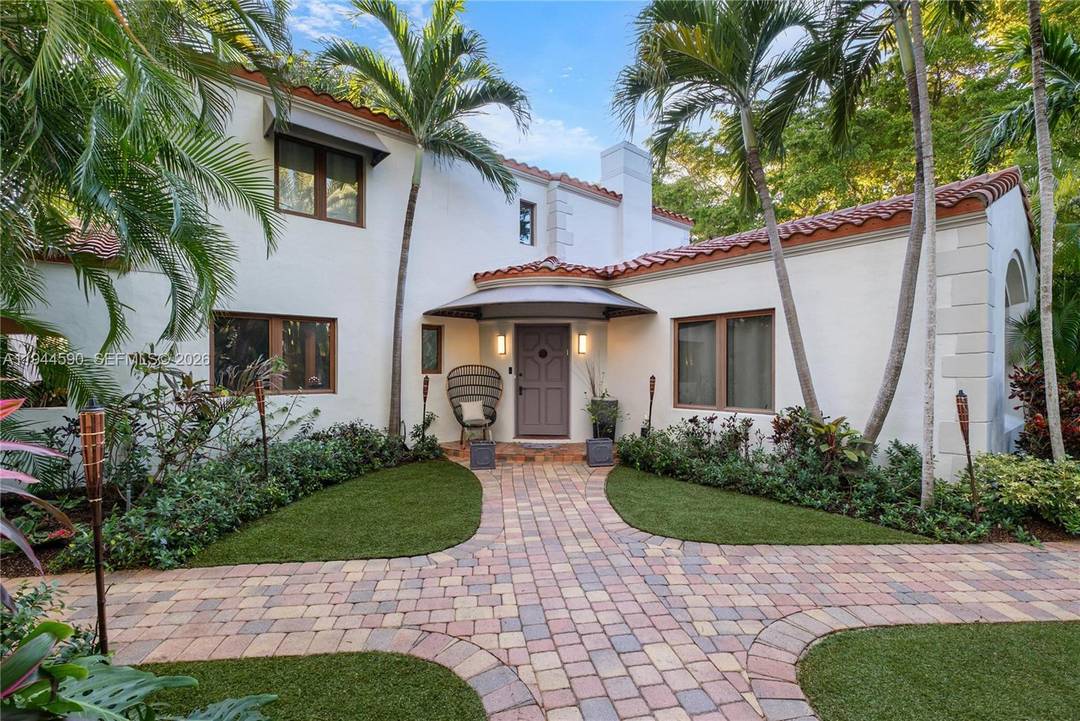 Tucked away on a quiet residential street in the coveted Flamingo Drive neighborhood, this classic Miami Beach home offers a rare blend of privacy, architectural character, and an exceptional walk ...