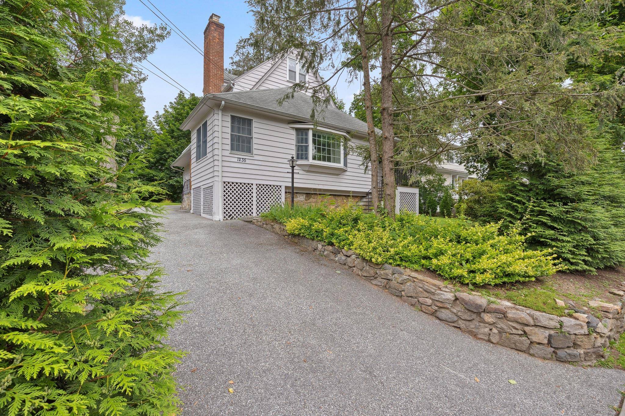 For rent in the desirable Greenacres neighborhood, this spacious and sun filled Colonial style home lives like a 5 bedroom and features 3 full bathrooms and 2 half baths.
