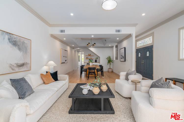 11963   Mayfield Ave 3BR Brentwood La