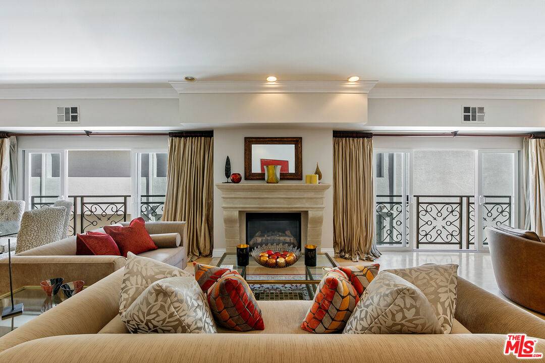 11840 Dorothy St 3BR Brentwood La