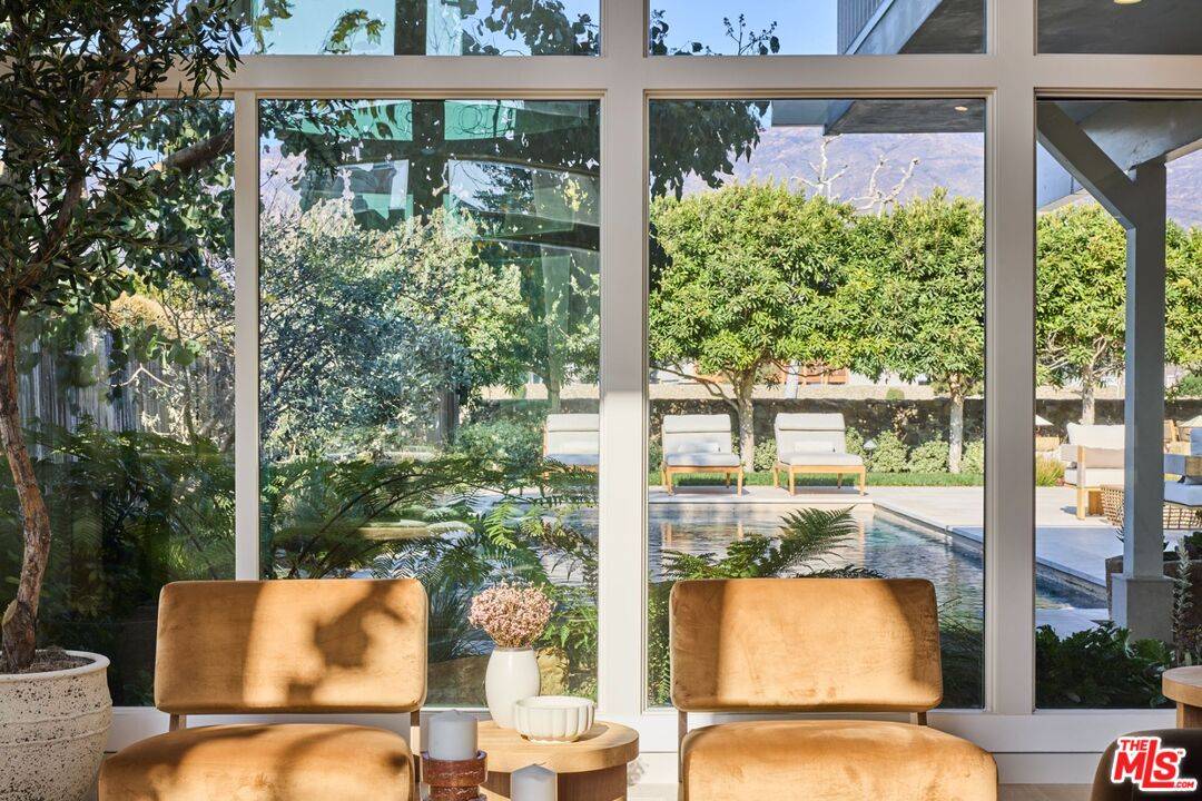 23515   Malibu Colony Rd 5BR Malibu La