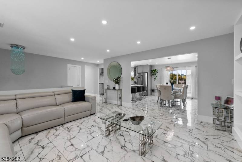 Welcome to Montclair Heights one of Clifton's most sought after neighborhoods.