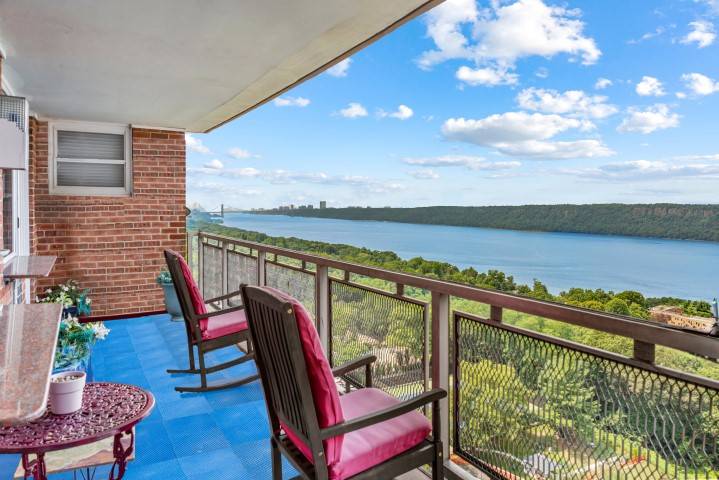 Rarely available a combined unit with double terraces on the Hudson River !