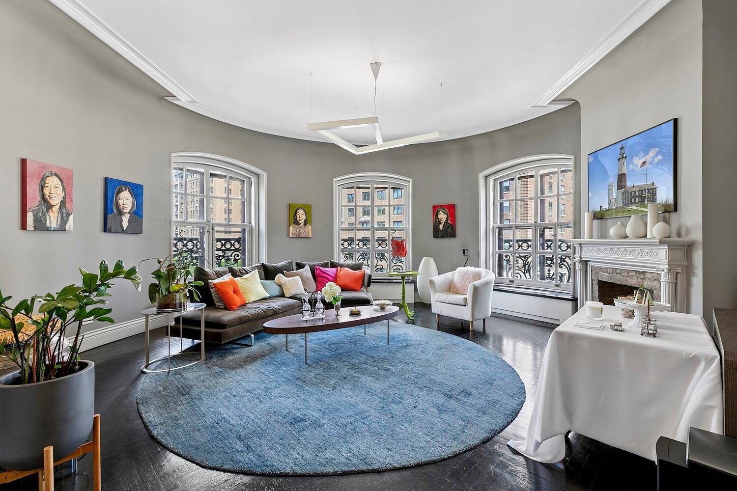 Ansonia Landmark 2, 600 Sq.