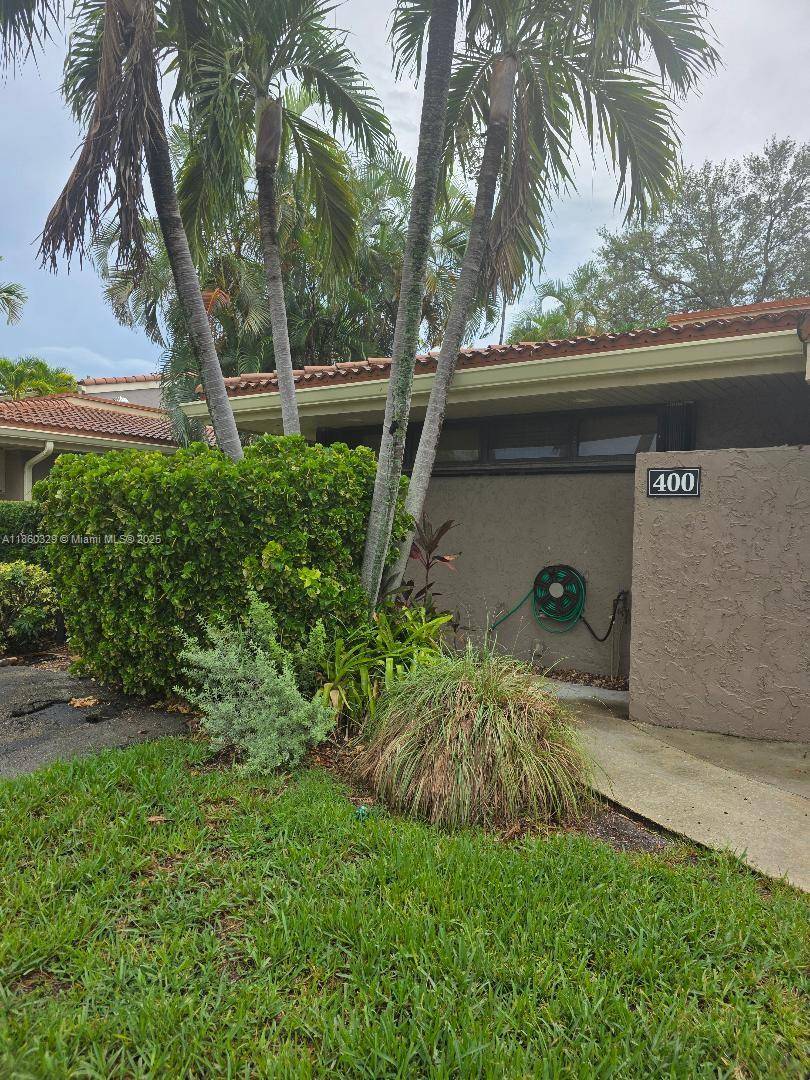 WELCOME TO THIS BEAUTIFULLY RENOVATED 3 BEDROOM, 2 BATH HOME OFFERING OVER 2020 SQUARE FEET OF LIVING SPACE PLUS AN ENCLOSED PATIO THAT SEAMLESSLY EXPANDS THE INTERIOR.