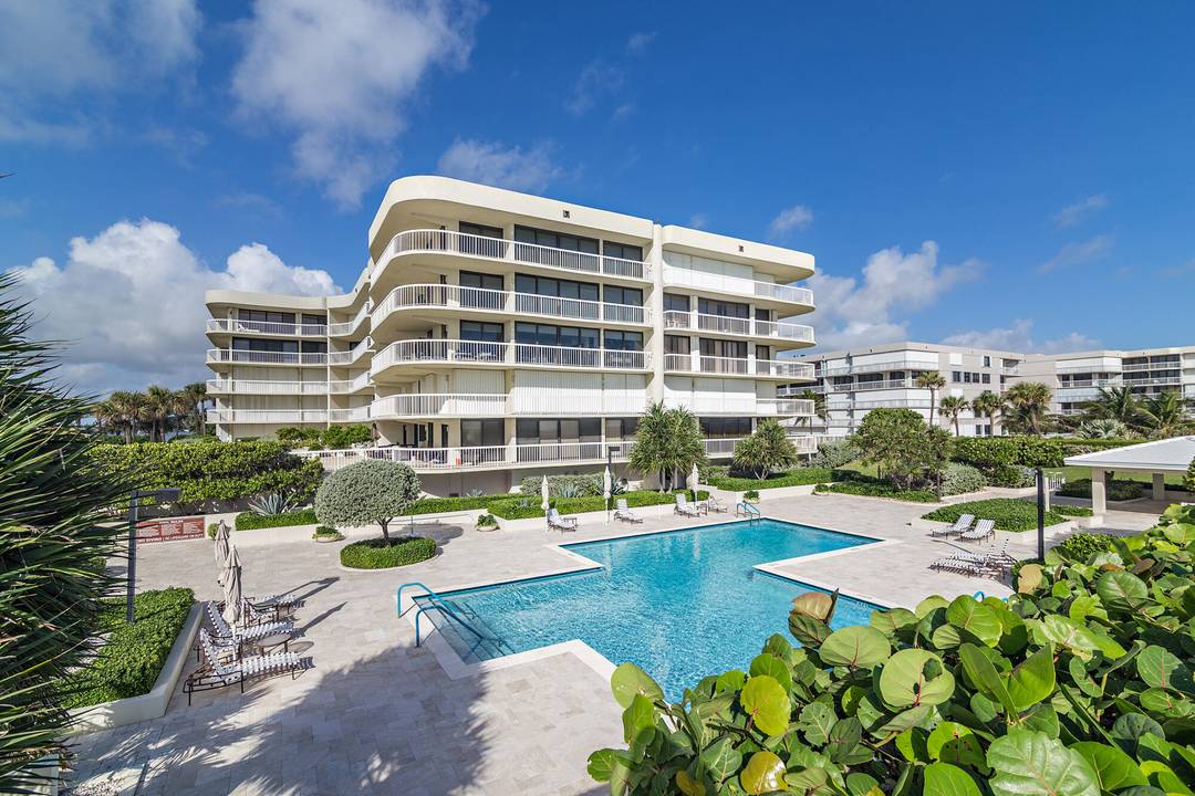 UNOBSTRUCTED Intracoastal and sunset views from living areas and both bedrooms.