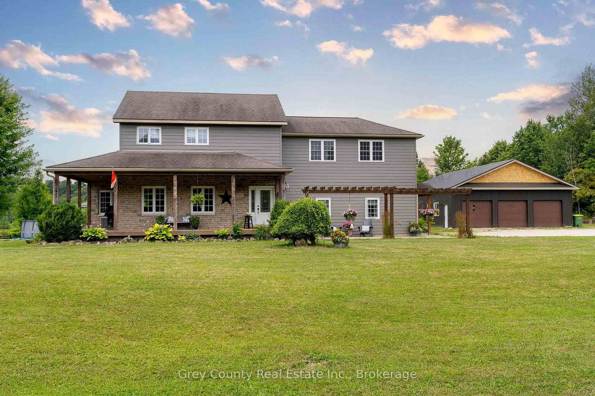 Welcome to your own piece of the country, this impressive property offers the space, privacy, and flexibility youve been searching for.