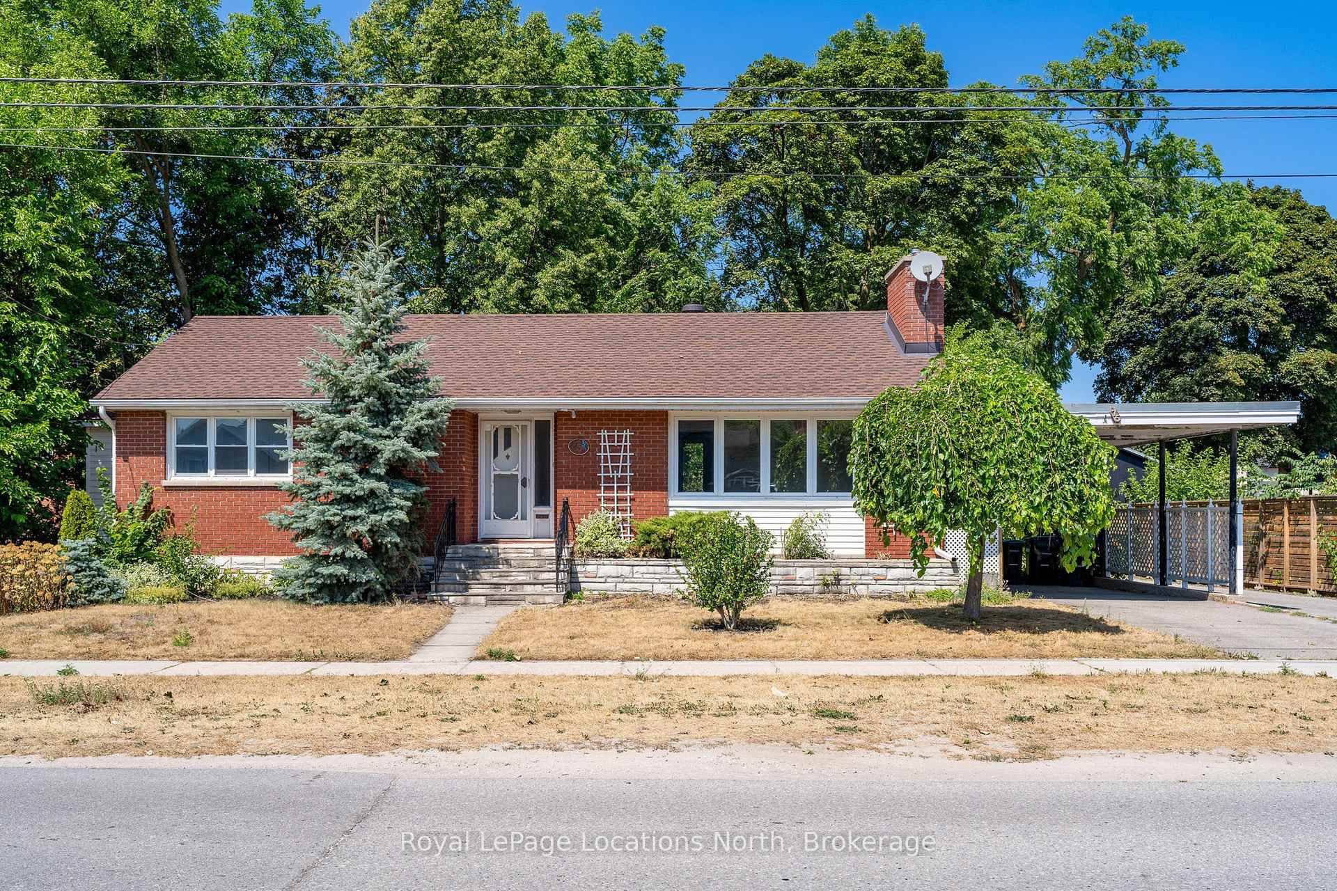 Charming Brick Bungalow in Central Collingwood.