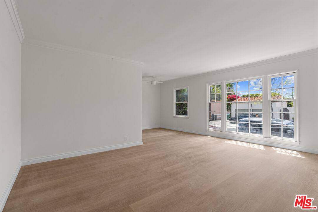 148 S Mccarty Dr 1BR Beverly Hills La