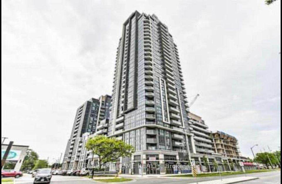 This move in ready two bedroom suite, complete with parking, offers the benefits of residing in the charming Woburn community.