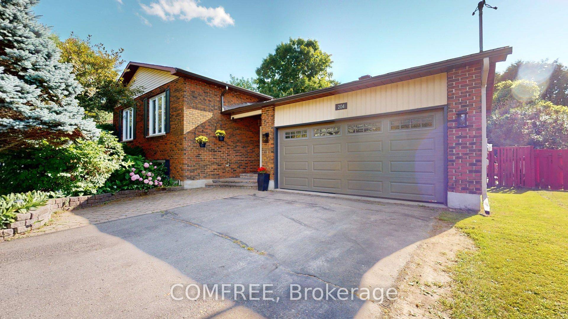 Enjoy a country lifestyle with all the comforts of city living.