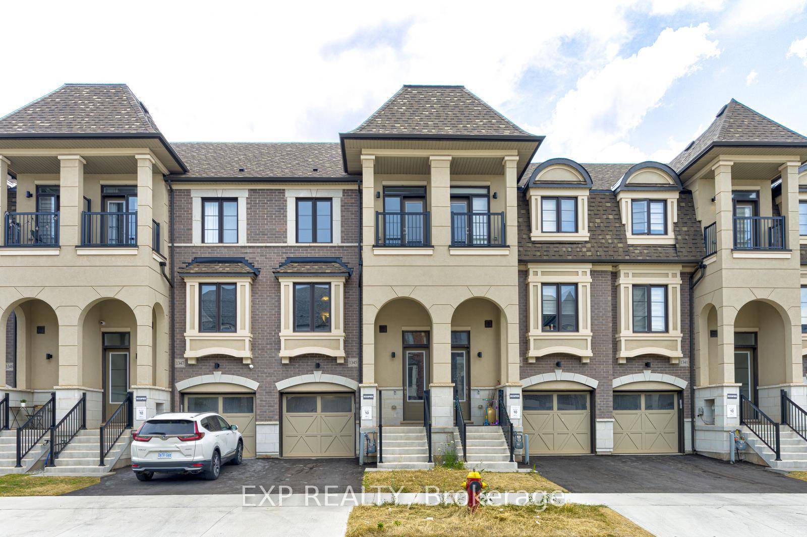 Brand new luxury townhome available for lease in the prestigious Rural Oakville community, offering the perfect blend of elegance, comfort, and convenience.