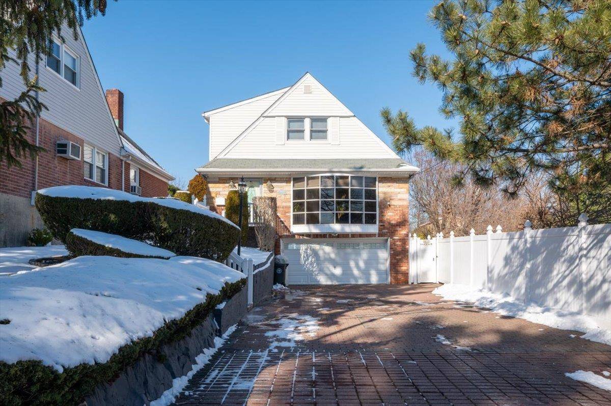 Welcome to this beautifully designed 5 bedroom, 3 bath home in the highly sought after Holliswood neighborhood of Queens.