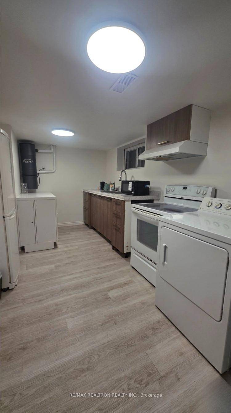Bright amp ; spacious PRIVATE 1 BEDROOM in the basement available.