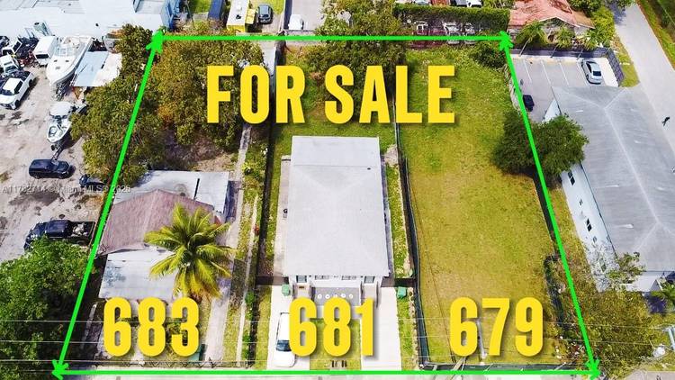 Rare 3 Lot Assemblage 21, 600 SQFT Total Prime Commercial Opportunity in Miami s D1 Zoning Exceptional development opportunity featuring a three parcel assemblage totaling 21, 600 SQFT in Miami ...