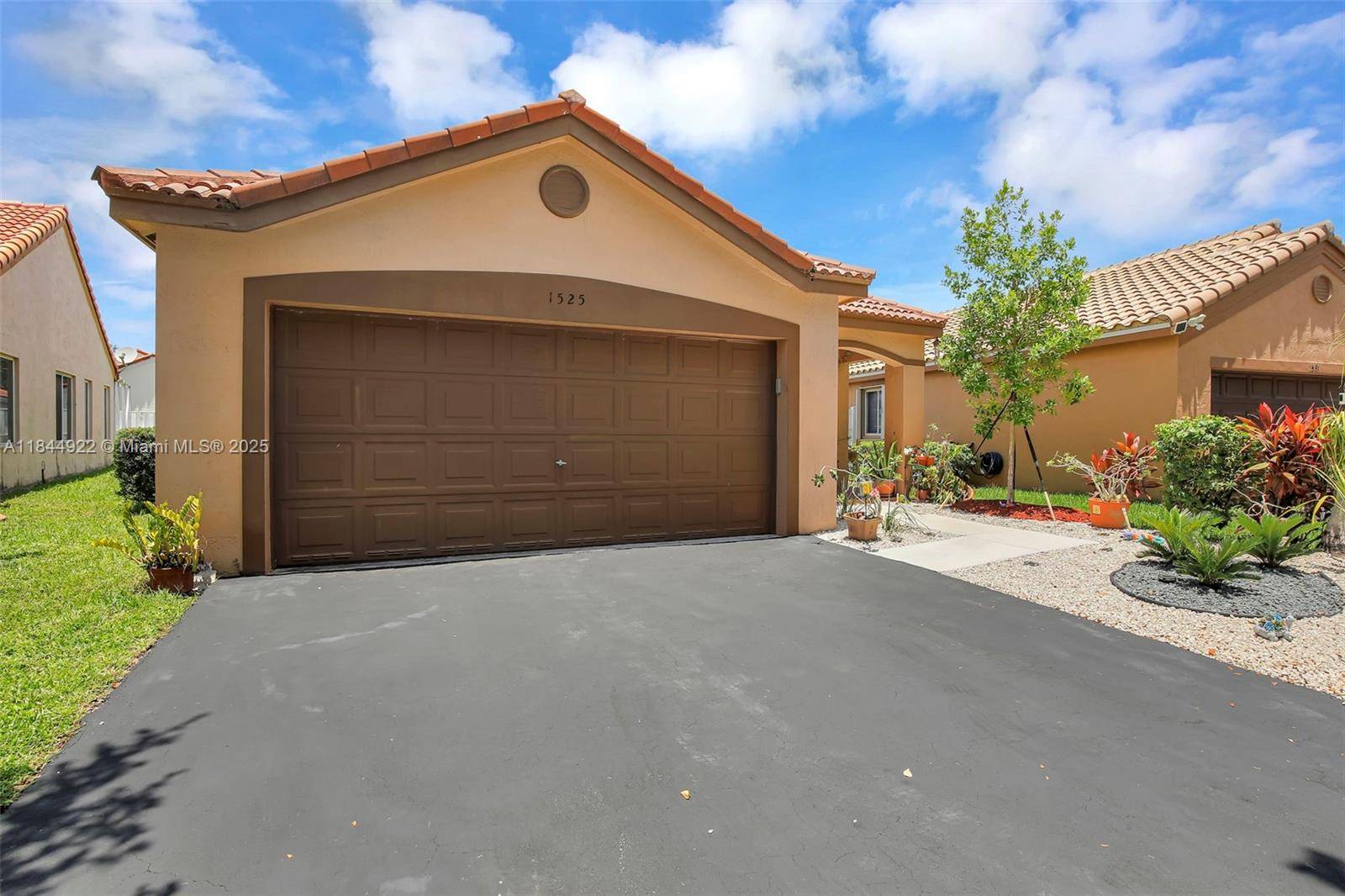 Feel right at home in this 3 bedroom, 2 bath gem located in San Sebastia n, one of Weston s most beloved communities.