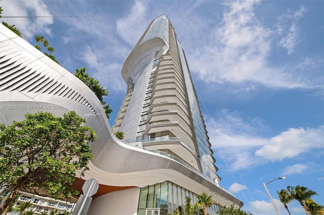 Discover sophisticated waterfront living at UNA Residences in this brand new 3 bedroom, 3.