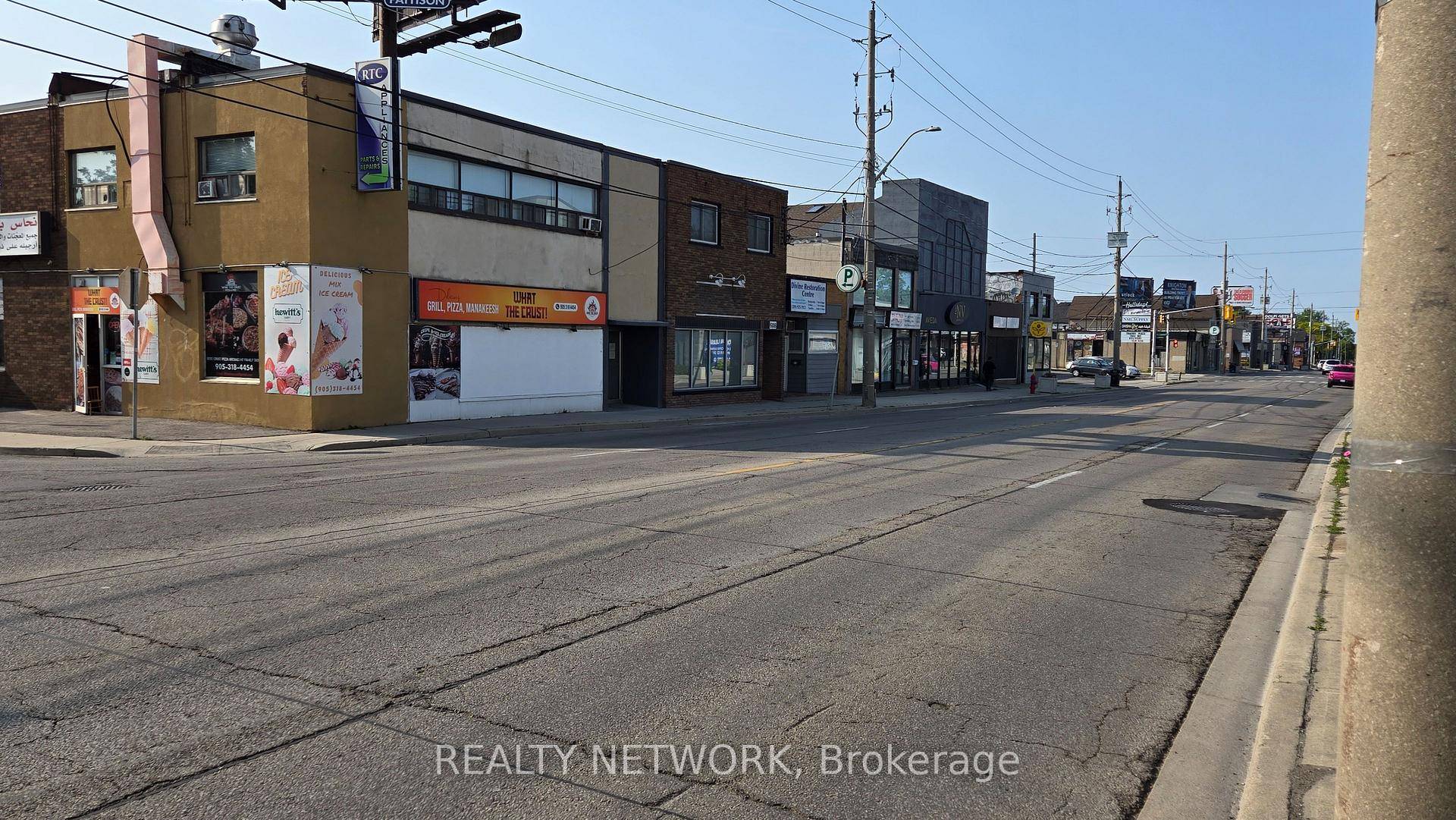 Welcome to this one of a kind 2 in 1 business each with their own dedicated entrance located right on Upper James Street, Hamilton's busiest business corridor, 50k cars daily ...