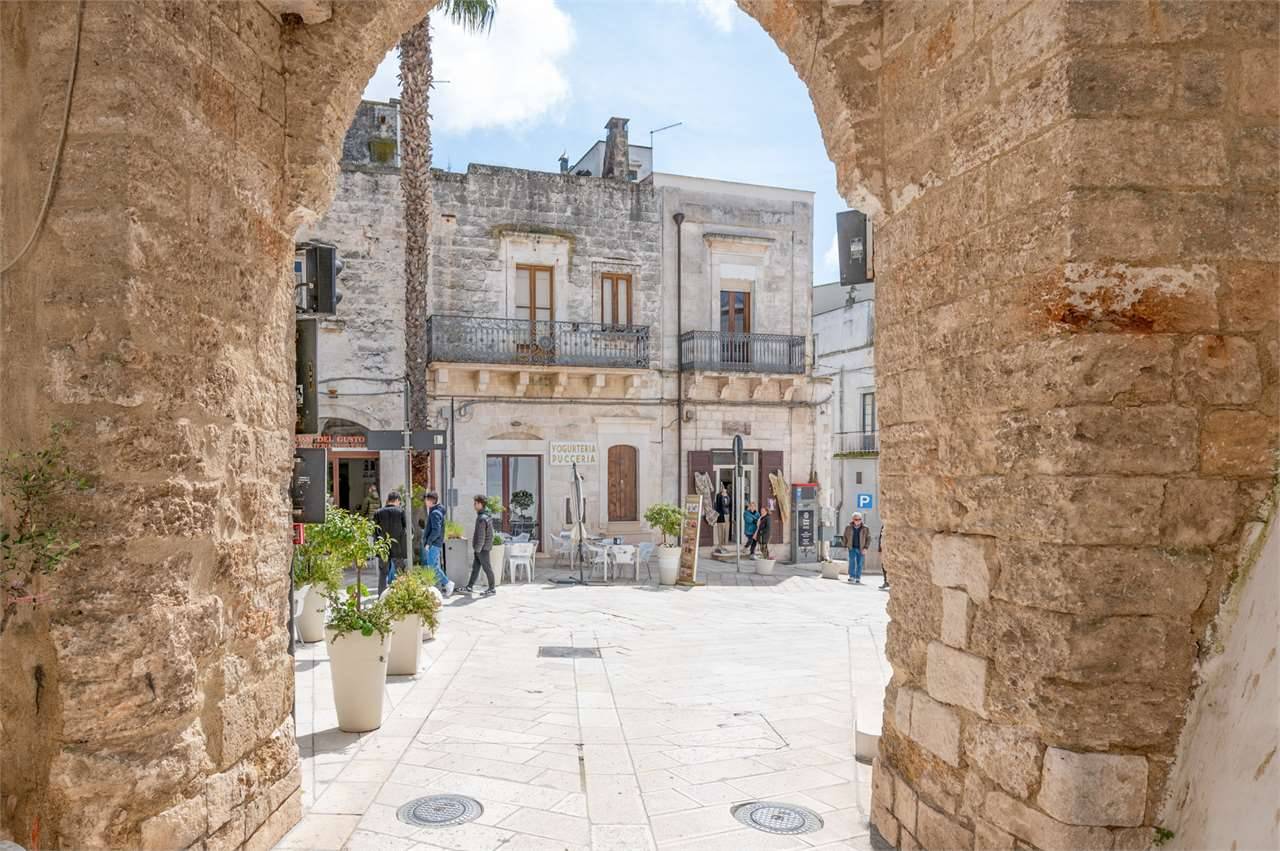 Palazzotto dell'orologio