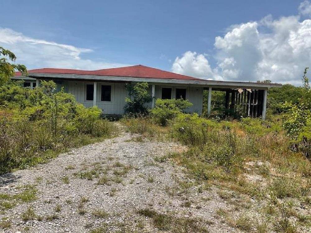 4BD/4BA INCOMPLETE HOUSE Single Family Home Long-Island-Bahamas