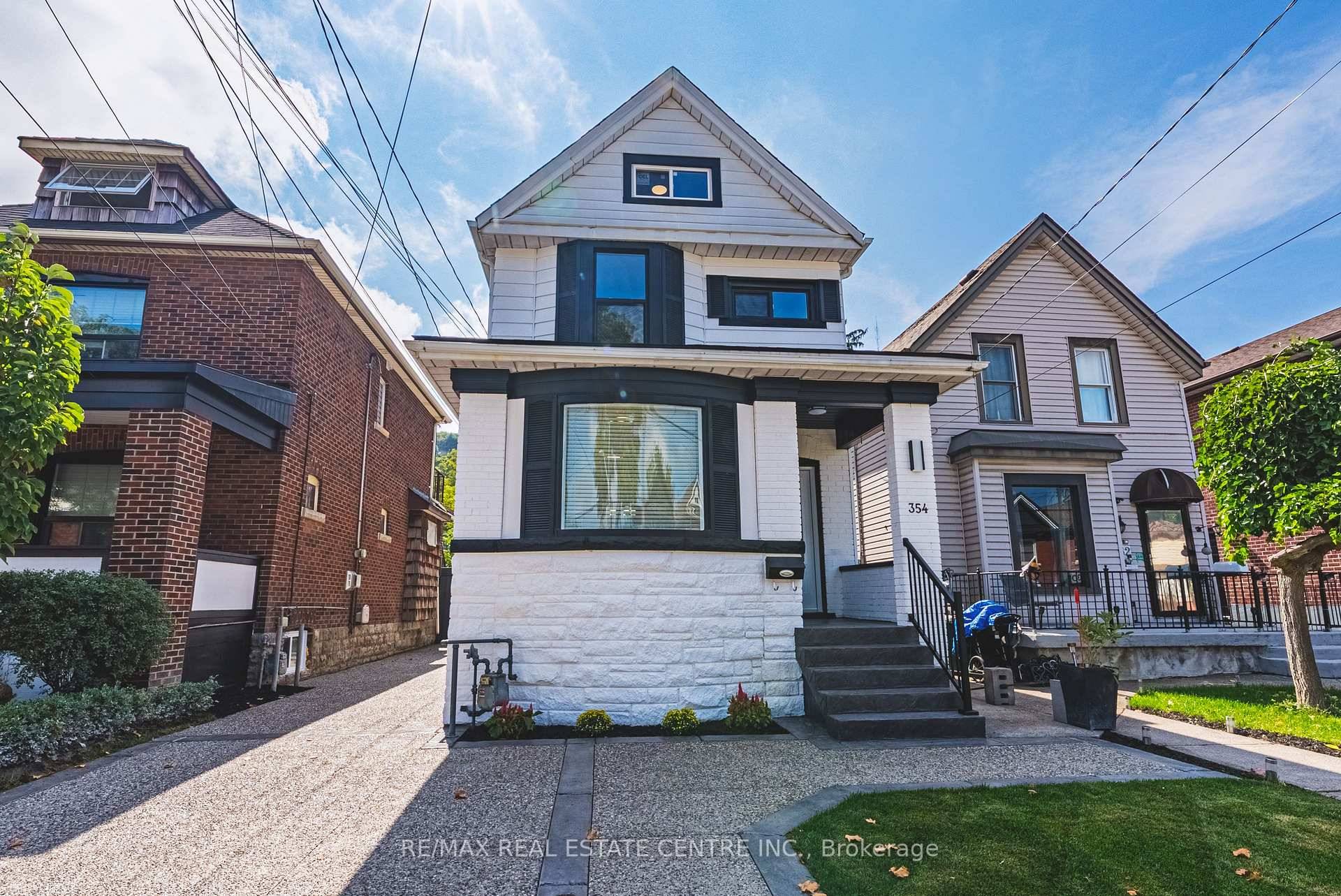 Welcome to 354 Cumberland Avenue, Hamilton !