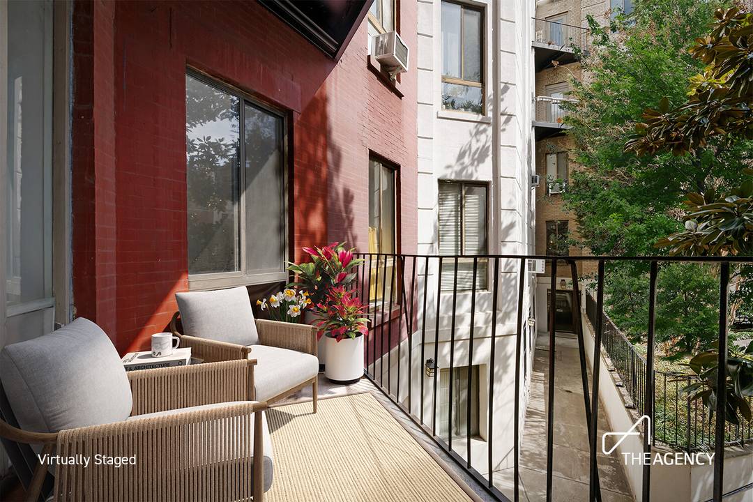Welcome home to Residence 1H at 759 President Street, located in the heart of Park Slope.
