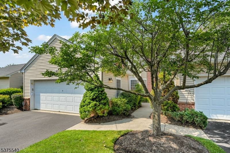 Welcome to 3 Bartlett Ct, a stunning spacious 3 bedroom, 2.