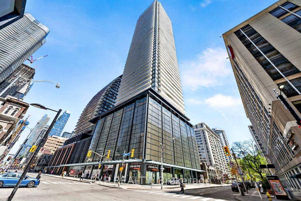 Live in the heart of downtown at Yonge amp ; Wellesley !
