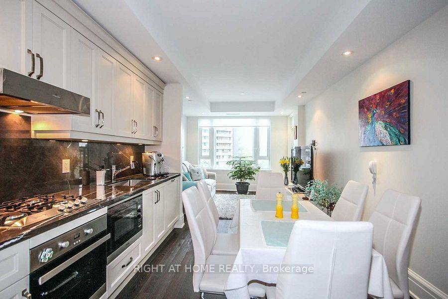 Welcome To This Fabulous 2Br Suite, Crafted With High End Luxurious Finishes In Prestigious Yorkville.