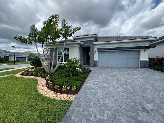 Private Pool The Jesalin's welcoming covered entry flows into the extended foyer with tray ceilings, revealing the expansive great room and bright dining room with tray ceilings throughout, and desirable ...