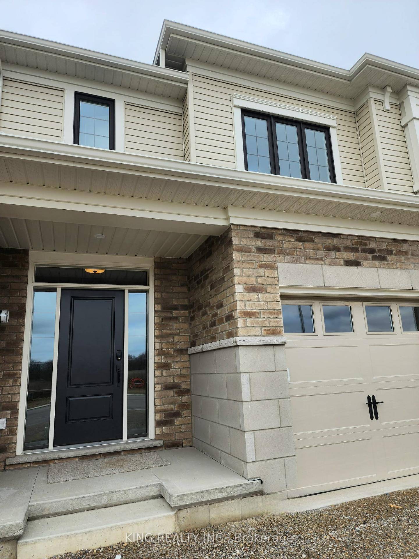 This Gorgeous Townhomes With A3 1 Br Basement, 3.