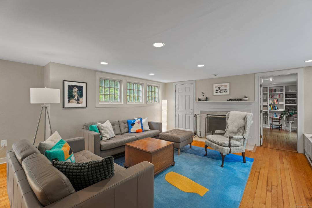 Renovated expanded 1830's Colonial with 5 bedrooms 4.