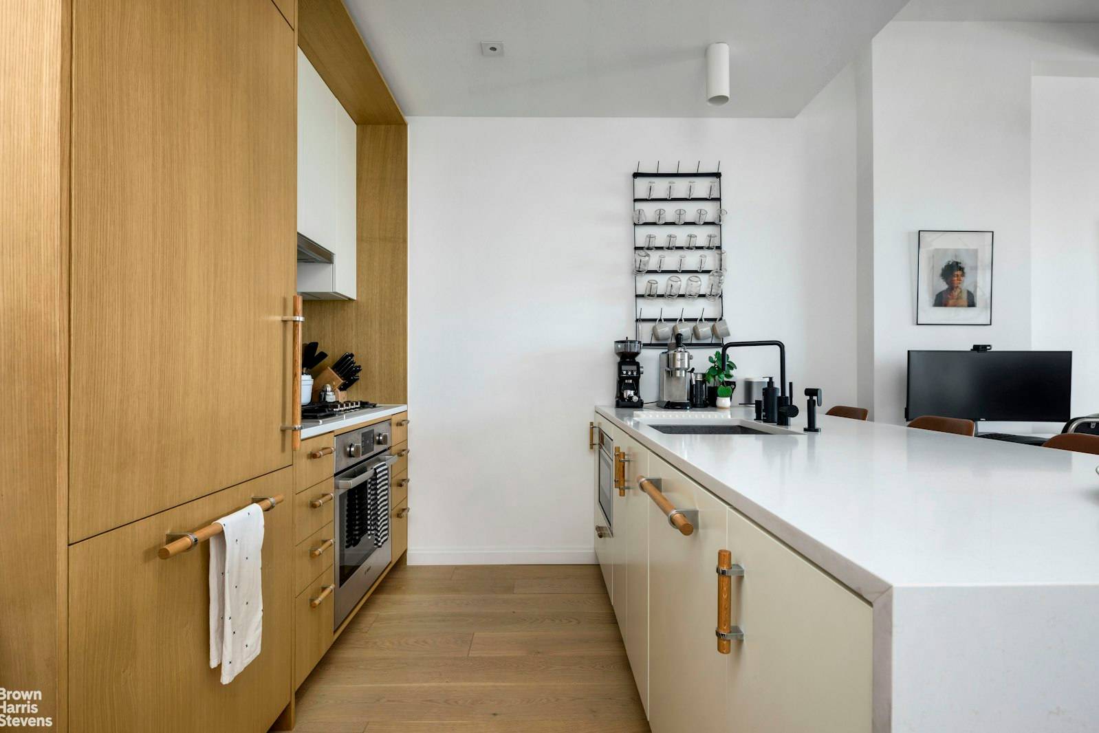 Introducing Residence 801, a thoughtfully designed one bedroom home offering a spacious windowed home office, ample storage and beautiful oversized windows with unobstructed views of the Manhattan skyline and MoMa ...