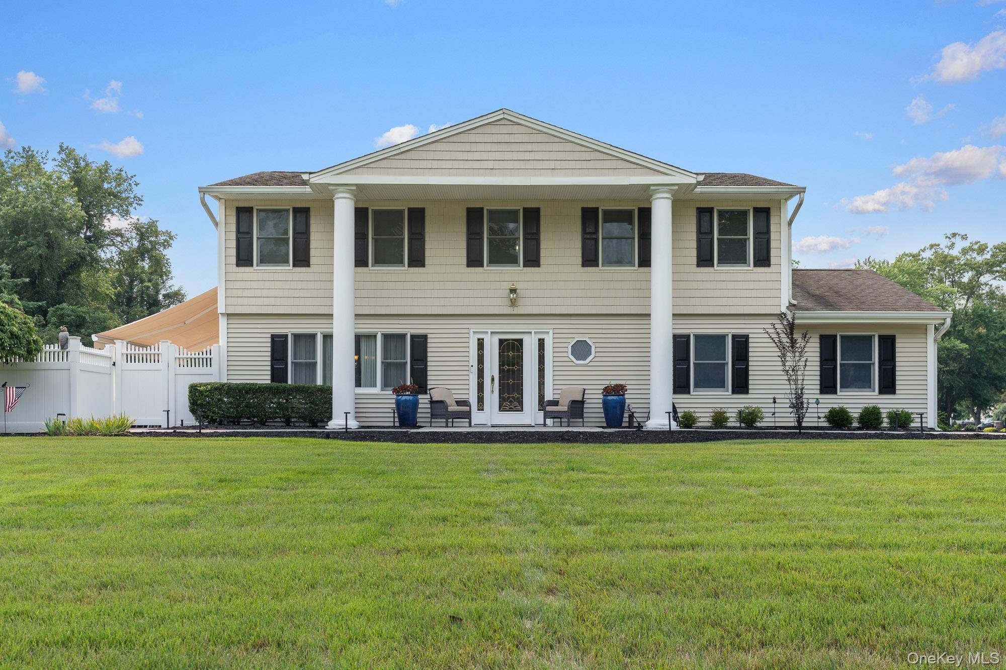 Welcome home to 49 Dorchester Rd !