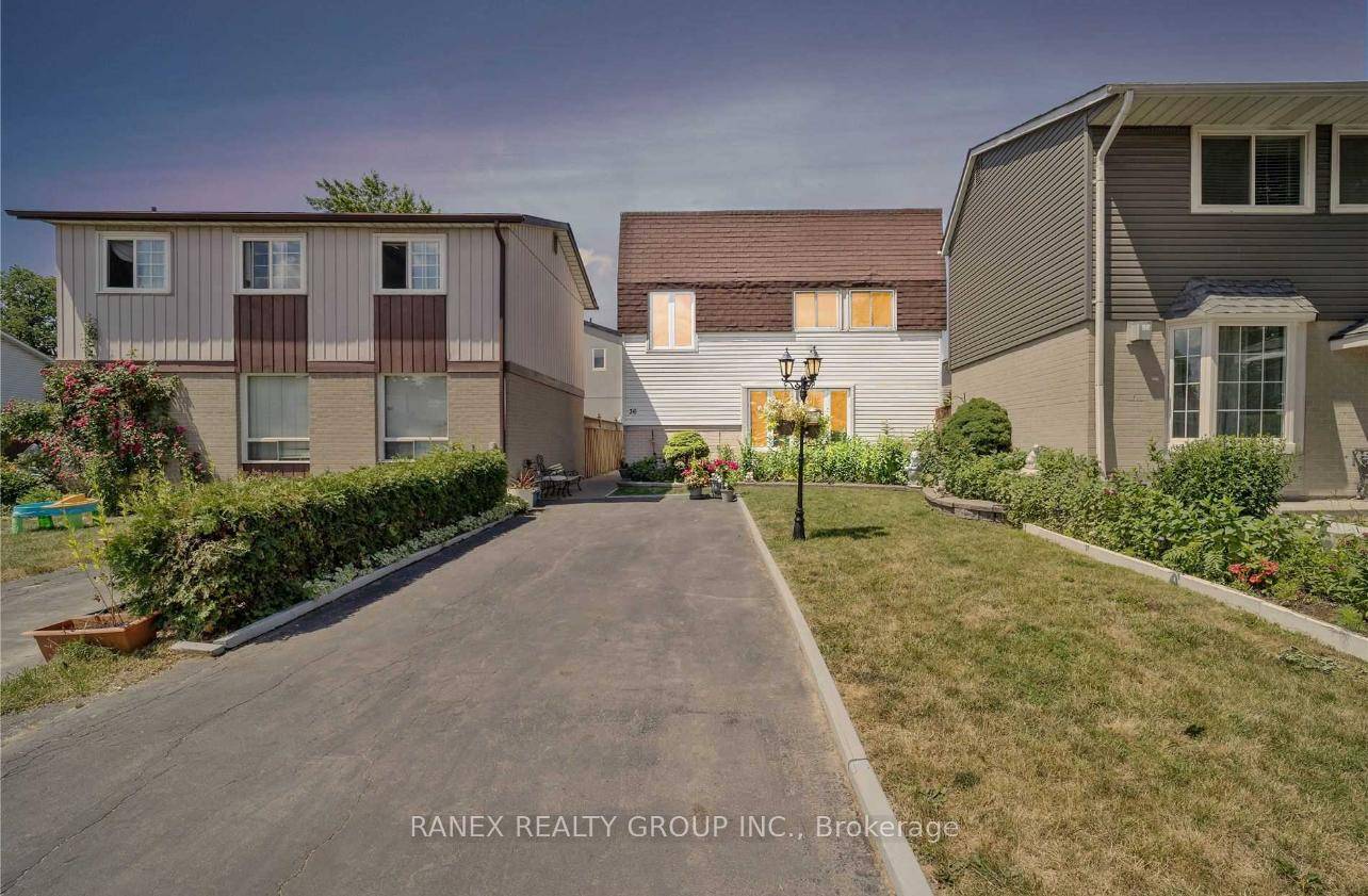 This is the perfect opportunity for an investor to earn extra income from this property or a First time home buyer.
