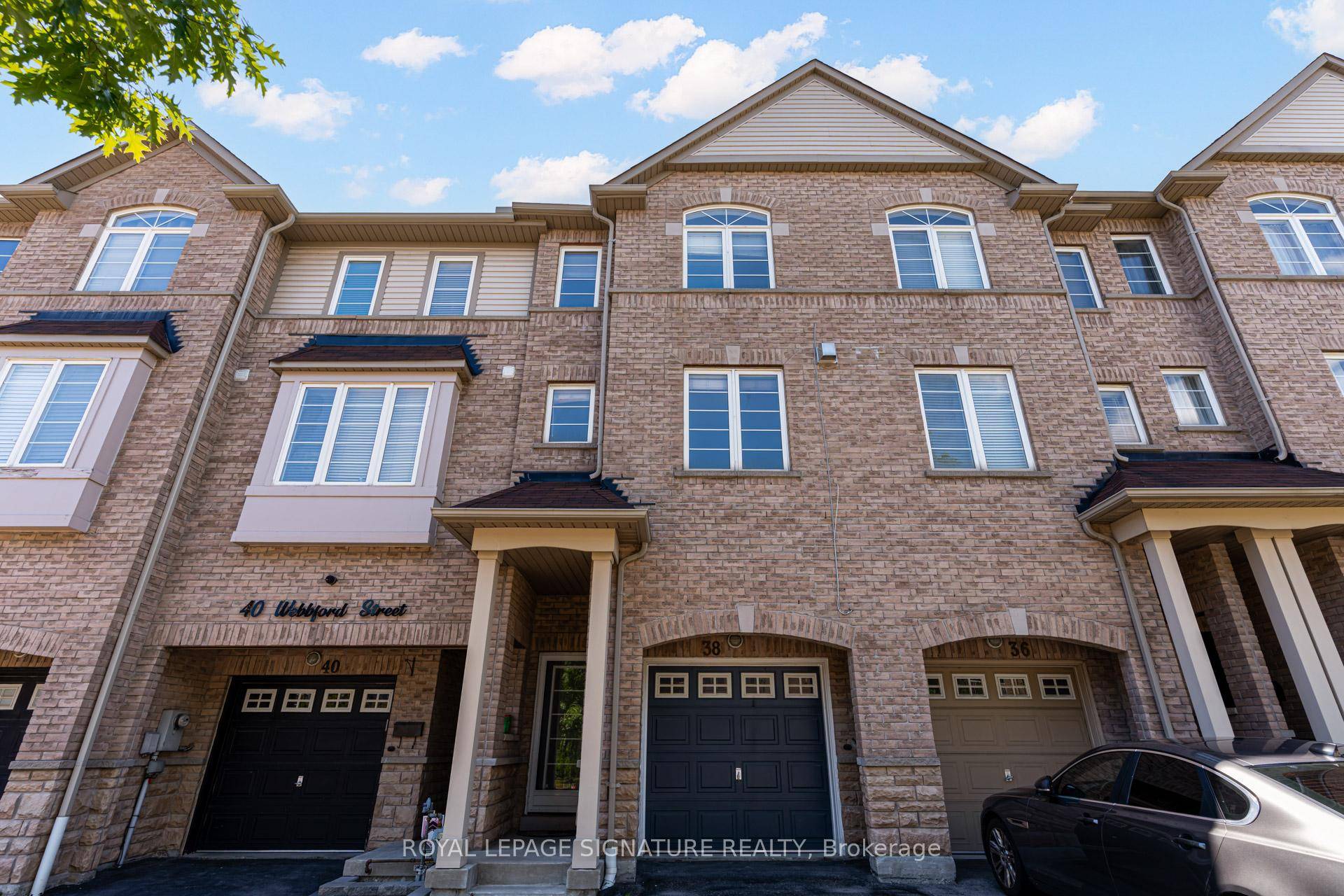 Townhouse Conveniently located In The Heart Of Ajax.