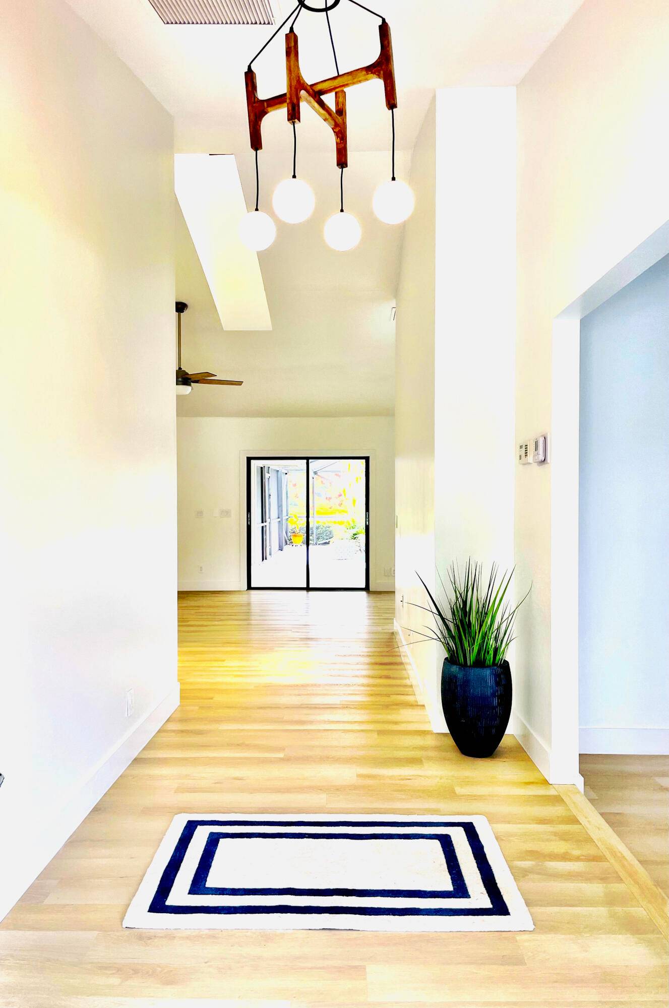 Priced to sell ! Totally remodeled, turnkey !