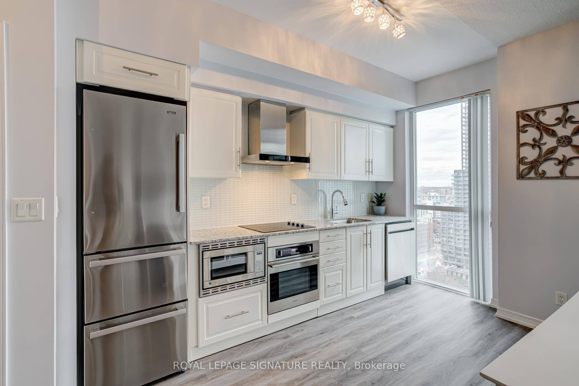MOTIVATED SELLER ! A home run opportunity knocks.