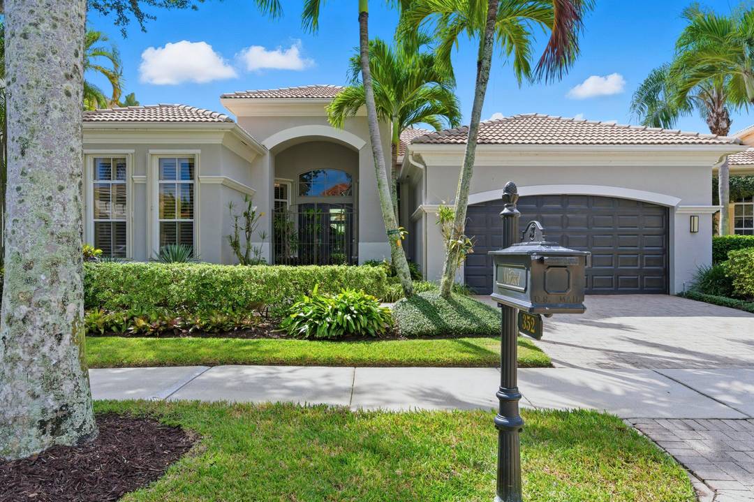 Gracious home set in the very desirable Vizcaya Drive neighborhood in The Country Club at Mirasol.