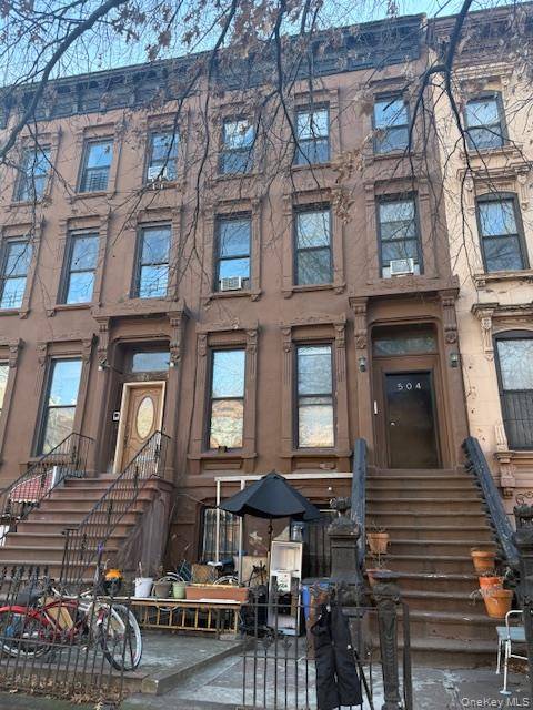 Amazing, charming 4 unit brownstone in the heart of Clinton Hill, Brooklyn.